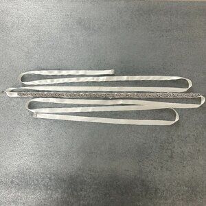 Rosebud Fashion Bridal Belt in Ivory/Silver Style BBR 24